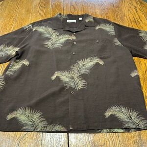 Caribbean silk blend tropical print men’s shirt. Size XL. Brown and tan.